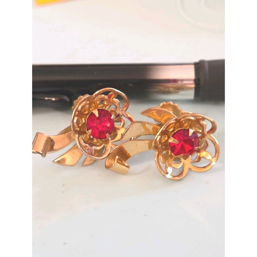 Vintage Coro Gold Tone  Flower Red Rhinestone Screw Back Earrings MCM Estate